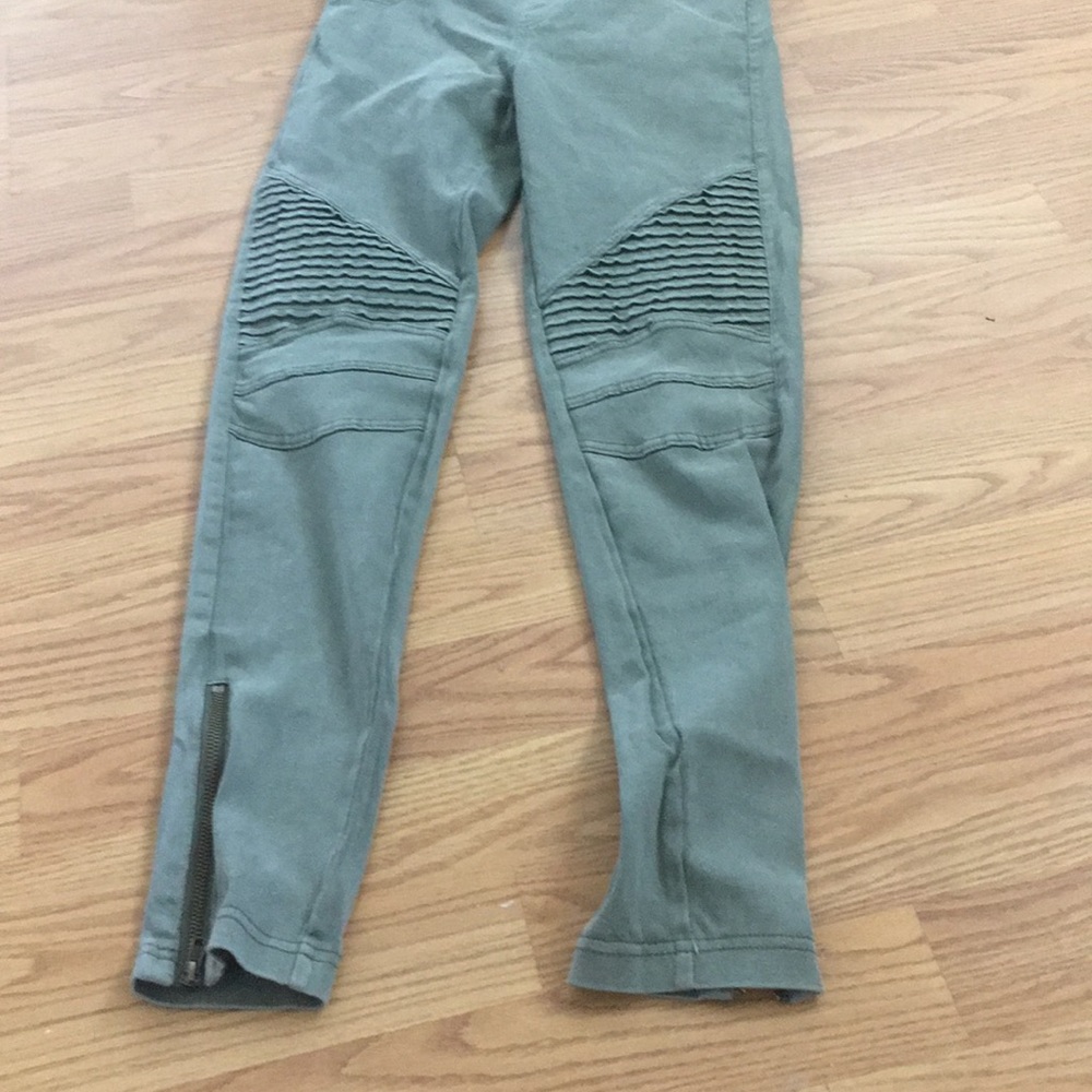 The famous cargo leggings